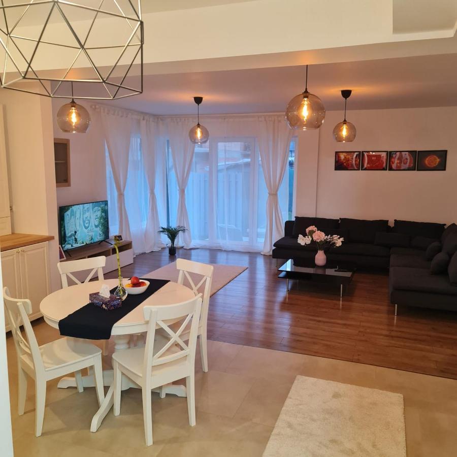 אוטופן Galaxy Residence Villa מראה חיצוני תמונה